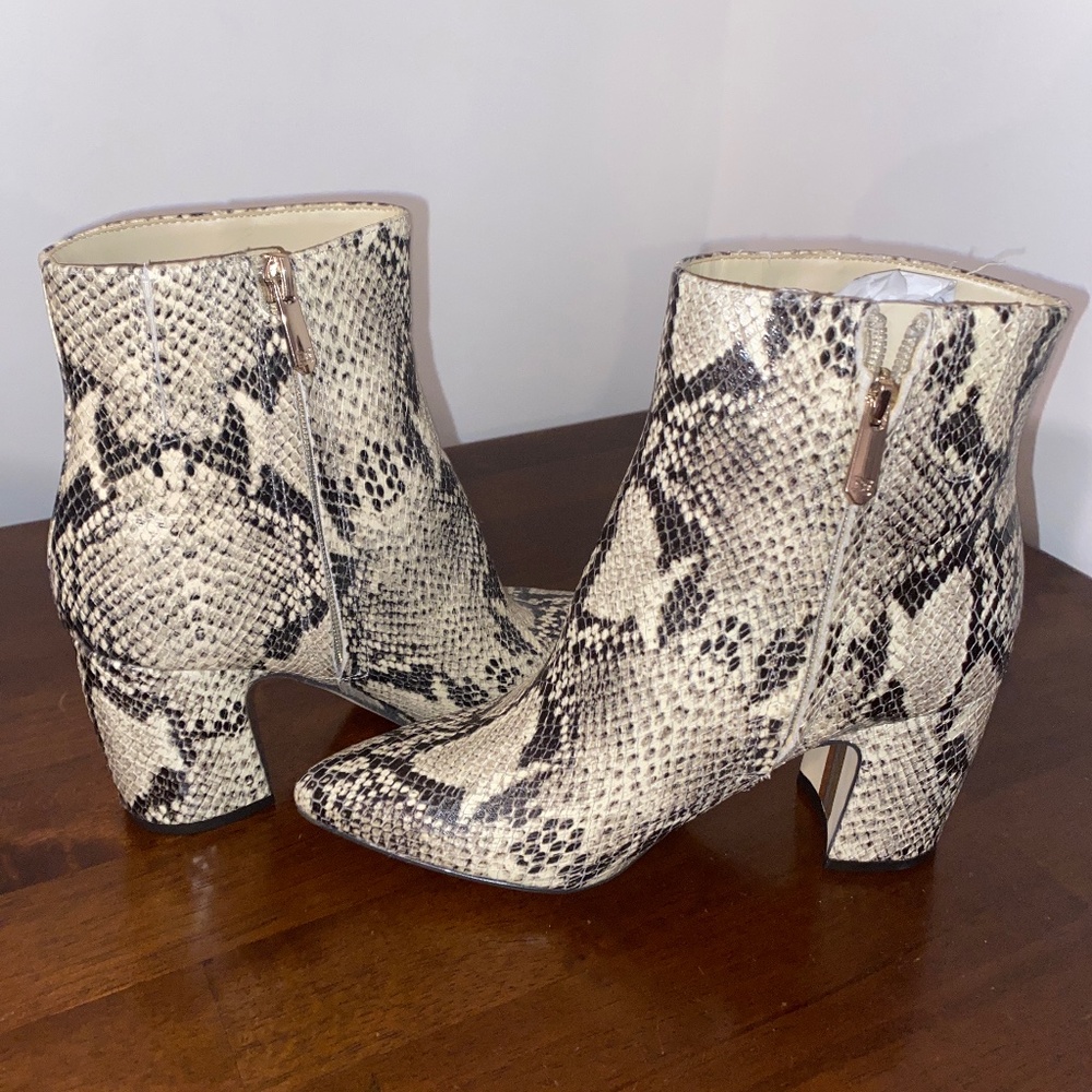 Sam Edelman Hilty Ankle Women’s Bootie Size 6M